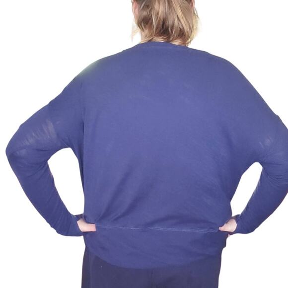 Peruvian Connection Sz M Oversized Blue Thin Cotton Sweater Thumbholes Twist Hem - Picture 3 of 8